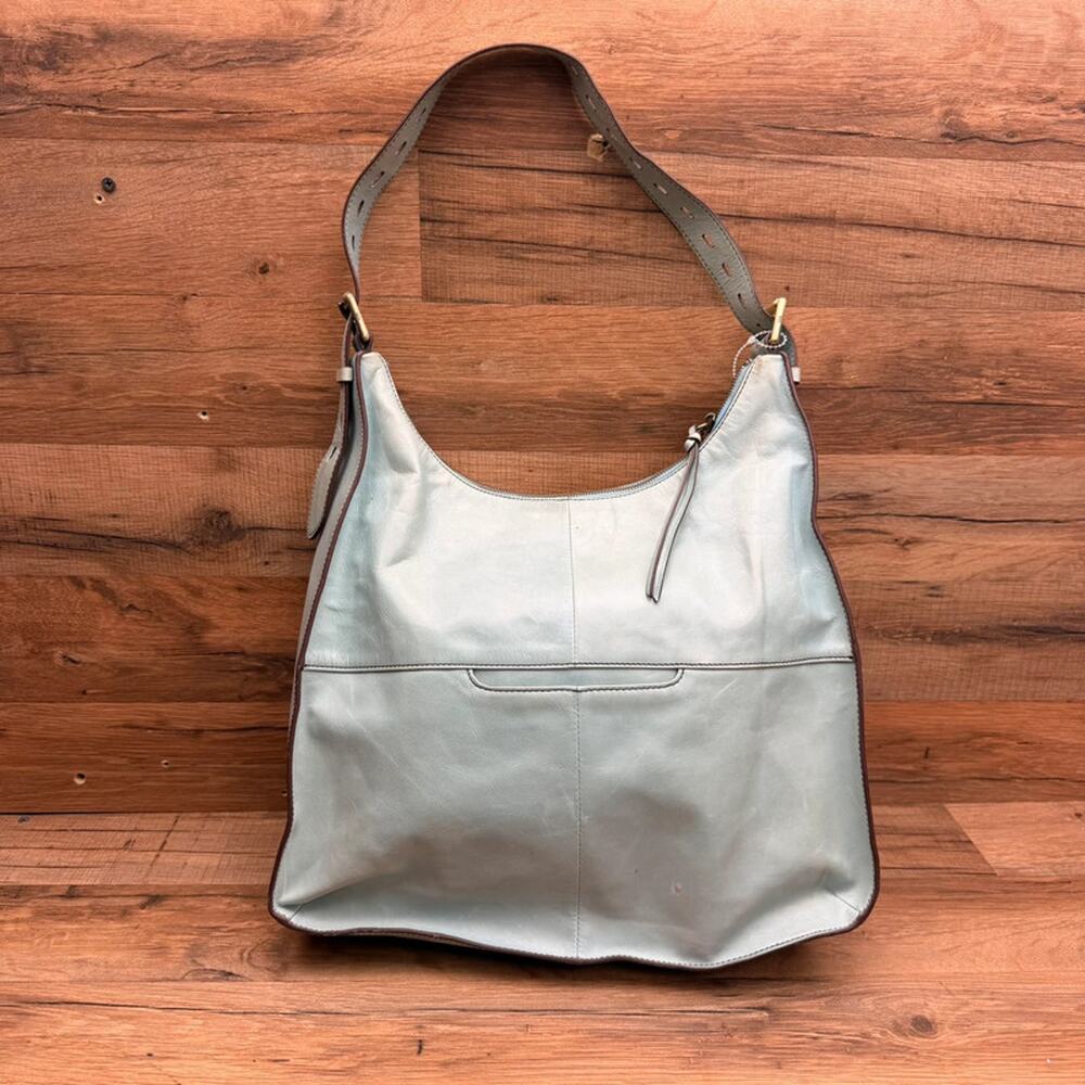 Hobo Fortune Shoulder Bag Blossom Leather Light Blue purse